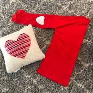 Valentine’s Thick jersey tees with heart elbow